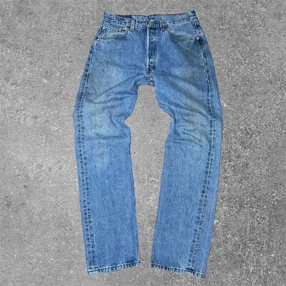 Vintage 90s Levi’s 501 Light Wash Button Fly Jeans 33x32 Made In USA - Picture 1 of 10